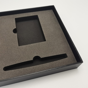 Scatole Regalo Personalizzate di Lusso con Finitura Nera Opaca, Base in Carta Artistica, Vassoio in EVA Goffrato, Stampa Personalizzata, Riciclabili - Product Image 2