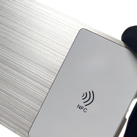 Carte de visite numérique en métal NFC noir mat de luxe avec gravure de code QR, toutes les couleurs de cartes NFC en métal avec découpe pour laser