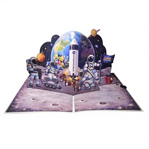 Carte de vœux en papier 3D personnalisée avec astronaute - Thème spatial fantastique - Carte cadeau d'anniversaire pour enfants (12,7 x 17,8 cm) - Product Image 6