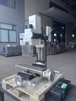Offre spéciale Senmo DM130X : Machine de perçage et de fraisage universelle avec cône de broche MT3