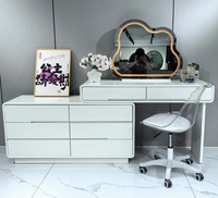 Table de maquillage contemporaine en MDF laqué avec miroir éclairé et tiroirs pour hôtels (personnalisable)