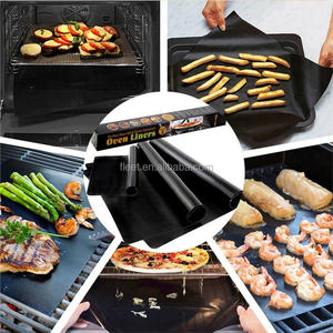 <span class=keywords><strong>Tapis</strong></span> <span class=keywords><strong>de</strong></span> <span class=keywords><strong>cuisson</strong></span> pour <span class=keywords><strong>barbecue</strong></span> au charbon <span class=keywords><strong>de</strong></span> bois Fleet Outdoor, antiadhésif, 0,30 mm, 40x30 cm, résistant à la chaleur, imperméable, noir, en PTFE - Product Image 3