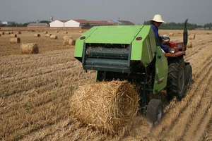 <span class=keywords><strong>Mini</strong></span>-presse à balles ronde résistante au froid pour tracteur PTO du Canada de 25 à 50 CV, presse à balles compacte, fournisseur OEM - Product Image 3