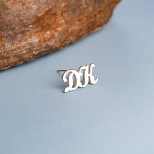 Boutons <span class=keywords><strong>de</strong></span> <span class=keywords><strong>manchette</strong></span> personnalisés <span class=keywords><strong>de</strong></span> luxe Lateefah OEM avec initiales pour hommes, boutons <span class=keywords><strong>de</strong></span> <span class=keywords><strong>manchette</strong></span> en acier inoxydable avec nom pour les garçons d'honneur - Product Image 4