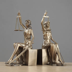 2025 victoire déesse livre support Style <span class=keywords><strong>nordique</strong></span> ornement résine coulée à froid cuivre équilibre déesse résine déesse de la Justice Statue - Product Image 1