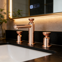 Robinet de lavabo en laiton au design élégant, à trois trous, en céramique, avec double poignée, pour solutions de salle de bain d'hôtel sur mesure