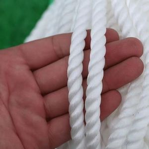 Cuerda Utilitaria Trenzada de 3 Hilos, Grado Industrial, Uso Agrícola, Empalmable, Resistente a Químicos - Product Image 1