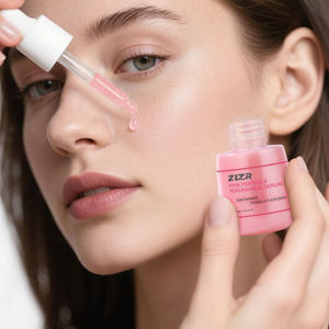 Set de cuidado de la piel al por mayor OEM ODM con vitamina C, AHA, ácido hialurónico, blanqueador, iluminador e hidratante, kit de cuidado facial unisex - Product Image 2