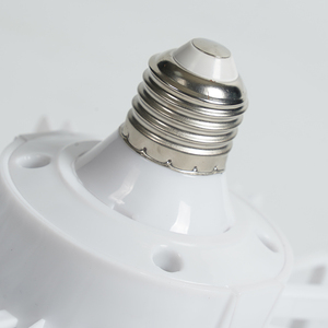 Dimmbare <span class=keywords><strong>E27</strong></span> Lüfter lampe Indoor Home Decor 360 rotierende Fernbedienung Decken ventilator LED-Leuchten