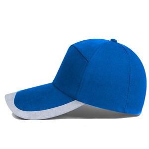Logo personnalisé Casquette de baseball bleue avec un design unique Casquette durable et élégante avec bande réfléchissante - Product Image 2