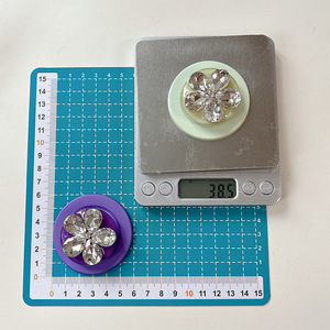Support de téléphone télescopique magnétique de bureau en forme de fleur en strass, style coréen, simple, rond, avec anneau pour fille, vente en gros d'usine - Product Image 5