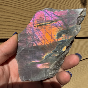 Tranche de <span class=keywords><strong>labradorite</strong></span> violette à fort éclat, plaque de pierre précieuse Spectrolite pour la fabrication de bijoux, pierre de guérison en cristal violet de qualité supérieure - Product Image 6