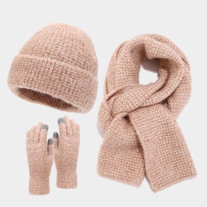 Ensemble chaud d'hiver en 3 pièces pour hommes <span class=keywords><strong>et</strong></span> femmes, nouveau style élégant, écharpe, chapeau <span class=keywords><strong>et</strong></span> <span class=keywords><strong>gants</strong></span> en jacquard imprimé bicolore mélangé, 100% acrylique - Product Image 3