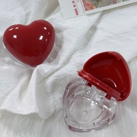 Emballage cosmétique en forme de cœur pour boue à lèvres, prêt à expédier, sans MOQ, boîte cosmétique vide avec couvercle rouge et clip pour pince à lèvres à double couche