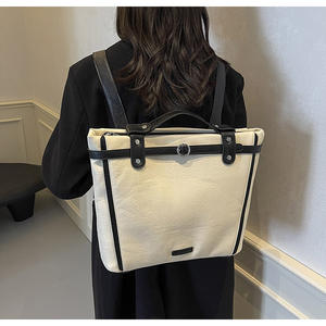 Sac fourre-tout tendance pour femme en cuir blanc avec bordure noire - Product Image 2