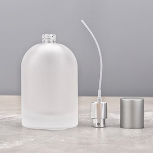 Flacons de <span class=keywords><strong>parfum</strong></span> à vaporiser 30ml 50ml 100ml – Flacons vaporisateurs givrés multi-capacités ronds vides pour <span class=keywords><strong>parfum</strong></span> - Product Image 4
