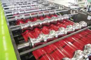 Maschine zur Herstellung von Dachziegeln aus glasierten Ziegeln Maschine zur Herstellung von Metall ziegeln mit 3D-Effekt - Product Image 5