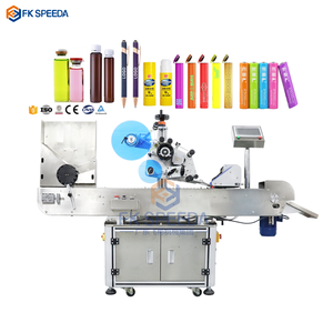 Machine d'étiquetage automatique horizontale FK807 pour tubes de rouge à lèvres, baumes et flacons de poudre lyophilisée cosmétique – Modèle d'usine - Product Image 1