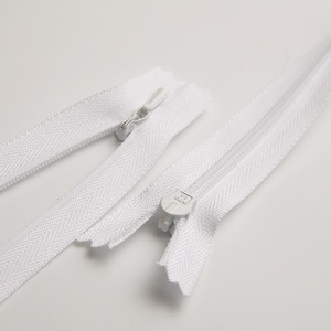 Sbs Alta Calidad 3 #   Cremallera de Nylon con Borde Invisible, Cadena Larga, Cierre Automático Deslizante, Extremo Cerrado/Abierto para Bolsos, Prendas y Jeans - Product Image 6