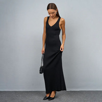 Chic robe tricotée 2025 été longues robes col en V sans manches Viscose pull robe en tricot