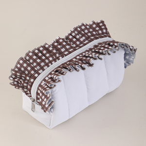 Borsa per il Trucco in Poliestere Trapuntato Personalizzata all'Ingrosso con Bordo a Pieghe Gingham, Astuccio Cosmetico di Grande Capacità per <span class=keywords><strong>Viaggi</strong></span> - Product Image 4