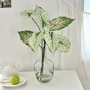 Hoja Artificial <span class=keywords><strong>de</strong></span> <span class=keywords><strong>Alocasia</strong></span> Verde Realista en 3D con Relieve, Planta Artificial <span class=keywords><strong>de</strong></span> Seda y Plástico, Decoración Moderna <span class=keywords><strong>de</strong></span> Lujo para Interiores - Product Image 1
