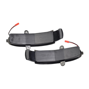 ไฟเลี้ยวกระจกมองข้างแบบไดนามิก LED สีอำพัน สำหรับรถยนต์ W203 T-Model S203 CL203 - Product Image 5