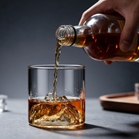 Verre transparent de style japonais moderne avec vue sur le mont Fuji pour l'eau, le café, le vin, le whisky