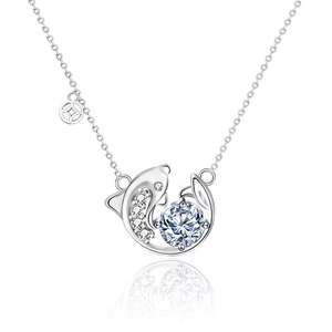 XMA027 Collana con Ciondolo a Forma di Carpa in Argento Sterling 925, Gioiello alla Moda con Diamante Moissanite, per Amanti dei Pesci - Product Image 1