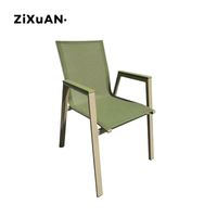 Tables d'extérieur, mobilier de patio, fauteuils, chaises de jardin et de restaurant, table basse de bistrot, chaise nordique de café, ensemble de table à manger de luxe