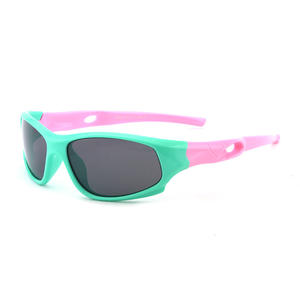 <span class=keywords><strong>Gafas</strong></span> de Sol para niños <span class=keywords><strong>Gafas</strong></span> polarizadas de moda con lentes táctiles Marco de silicona para deportes al aire libre Ciclismo Niños Niñas <span class=keywords><strong>Gafas</strong></span> de sol - Product Image 4