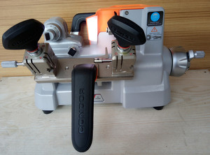 Máquina Manual para Fabricación de Llaves XP-009C, Duplicadora de Llaves, Cortadora de Llaves, Fresadora Horizontal, Herramienta de Cerrajería - Product Image 3