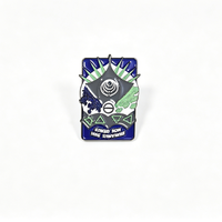 Broche personnalisée en alliage de zinc émaillé souple, fabriquée en Chine, de haute qualité, souvenir de voyage, badge métallique estampé avec logo personnalisé