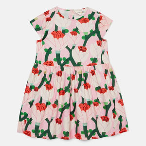 2025 robe jupe en soie à manches courtes à la mode <span class=keywords><strong>pour</strong></span> filles enfants bébé avec imprimés fraise et décoration à volants <span class=keywords><strong>pour</strong></span> la saison estivale - Product Image 1