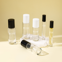 Özel 10ml 30ml 50ml lüks çevre dostu güzellik dudaklar bakım parfüm cam şişe üzerinde uçucu yağ Metal bilye rulo