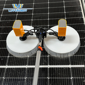 Dispositif de nettoyage de panneaux photovoltaïques avec équipement à double tête pour panneaux solaires - Product Image 6