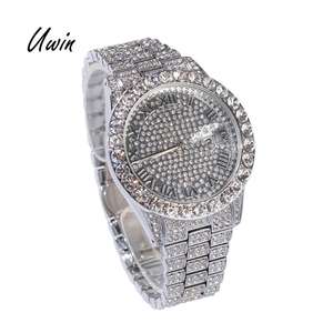 Montre <span class=keywords><strong>de</strong></span> Style occidental, nouvelle collection <span class=keywords><strong>de</strong></span> pierres en zircone, pavées, résistantes à l'eau, tendance, hip-hop, Punk, grand cadran, or, unisexe - Product Image 1