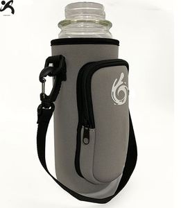 Sac à bandoulière isotherme en néoprène durable avec fermeture éclair, sangle réglable et design élégant pour porte-canette - Product Image 3