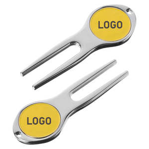 Outil de réparation de divots de golf magnétique personnalisé avec ouvre-bouteille et marqueur de balle, conception OEM - Product Image 1