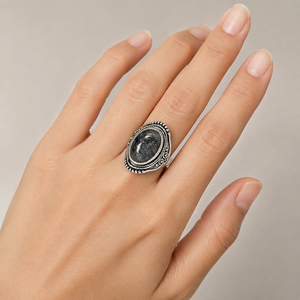 Anello Etnico Vintage Intagliato da Donna, Anello Statement Stile Retrò, Accessorio per Dito dal Design Audace - Product Image 2