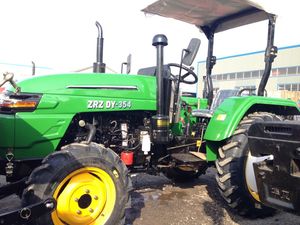 <span class=keywords><strong>Tractor</strong></span> Agrícola HUAXIA <span class=keywords><strong>Landini</strong></span> de 25.7kW 4WD con Certificación CE, Motor Diésel Yunnei, Transmisión por Engranajes, Larga Vida Útil - Product Image 3