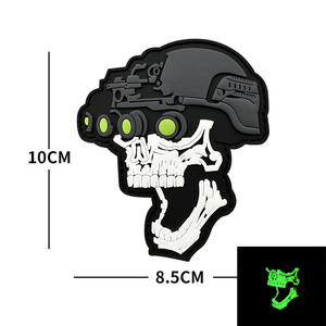 Бикини девушка Тактический Патч Забавный шокирующий пончик ПВХ патч липучка значок пальцы - Product Image 6