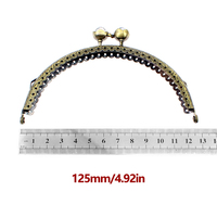 Petit Vente en Gros 12.5CM Demi-Cercle Métal Gaufrage Dentelle Lotus Baiser Fermoir Serrure Cadre Avec Poignée pour Sac À Main Pochette Cadre