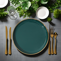 Assiette en céramique moderne et écologique, style classique avec motif durable pour les fêtes et les hôtels