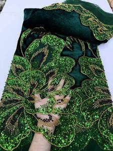 Tissu en maille de dentelle à sequins et perles rouges, motif brodé tricoté chaîne, écologique, pour robes de mariée nigérianes - Product Image 1