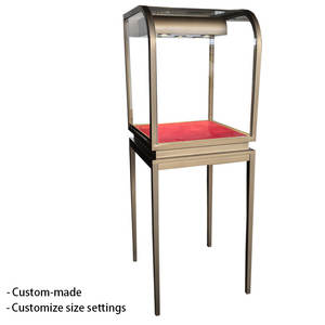 Vitrine à bijoux LED étanche de luxe avec étagères à niveaux - Verre trempé et métal durables, écologiques et recyclables, couleur personnalisable - Product Image 3