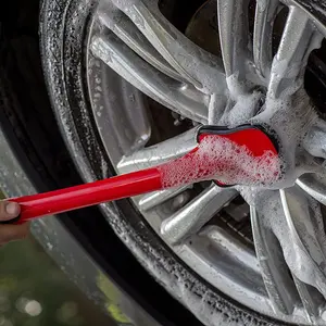 Brosse de lavage de voiture à manche long et poils souples, accessoire de nettoyage souple de haute qualité pour le nettoyage des roues