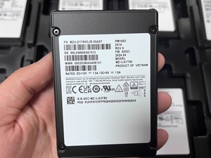 Unidad de estado sólido HORNG SHING usada con SSD PM1653 SAS 1,92 T SATA 6Gbps de 2/2" - Product Image 3