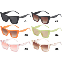 Lunettes de soleil pour femmes Hot Selling Trendy Sun Glasses Fashion Retro Wholesale Classic Vintage Popular Plastic Shades Sunglasses