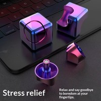 Cube Fidget Spinner 4-en-1 : Outil de Décompression Anti-Anxiété et de Concentration, Jouet Anti-Stress pour Enfants et Adultes